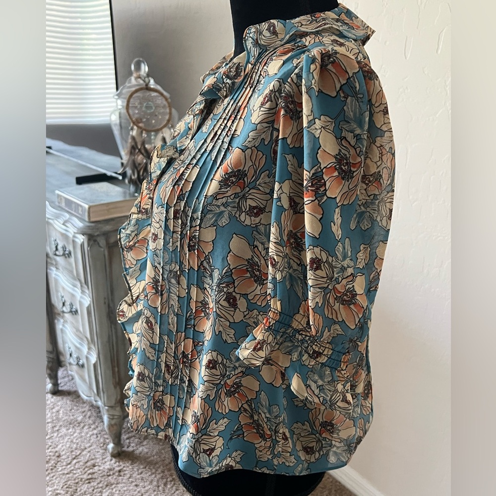 Cabi Cherish Printed Blouse - Blue and Cream - Picture 6 of 10